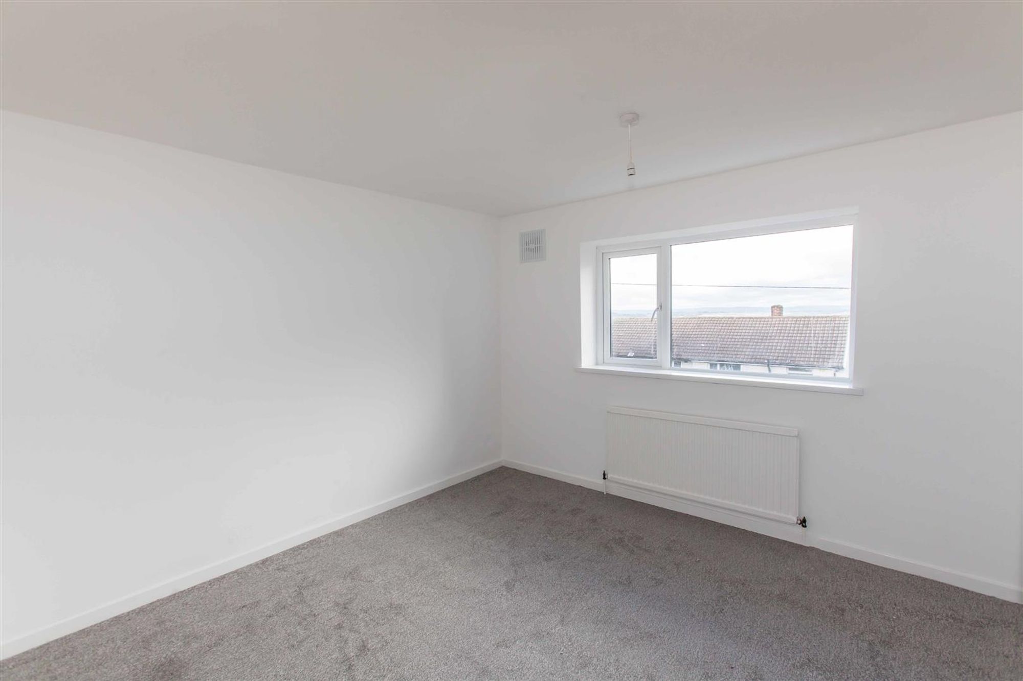 57 Haldene Cres (8).jpg