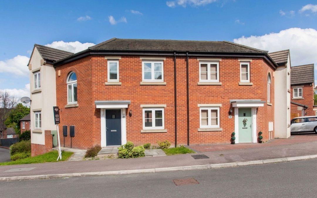 East Street, Doe Lea, S44