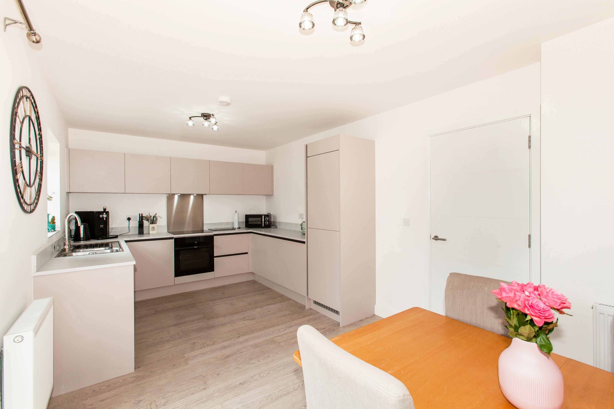 12PondHouseView3.jpg
