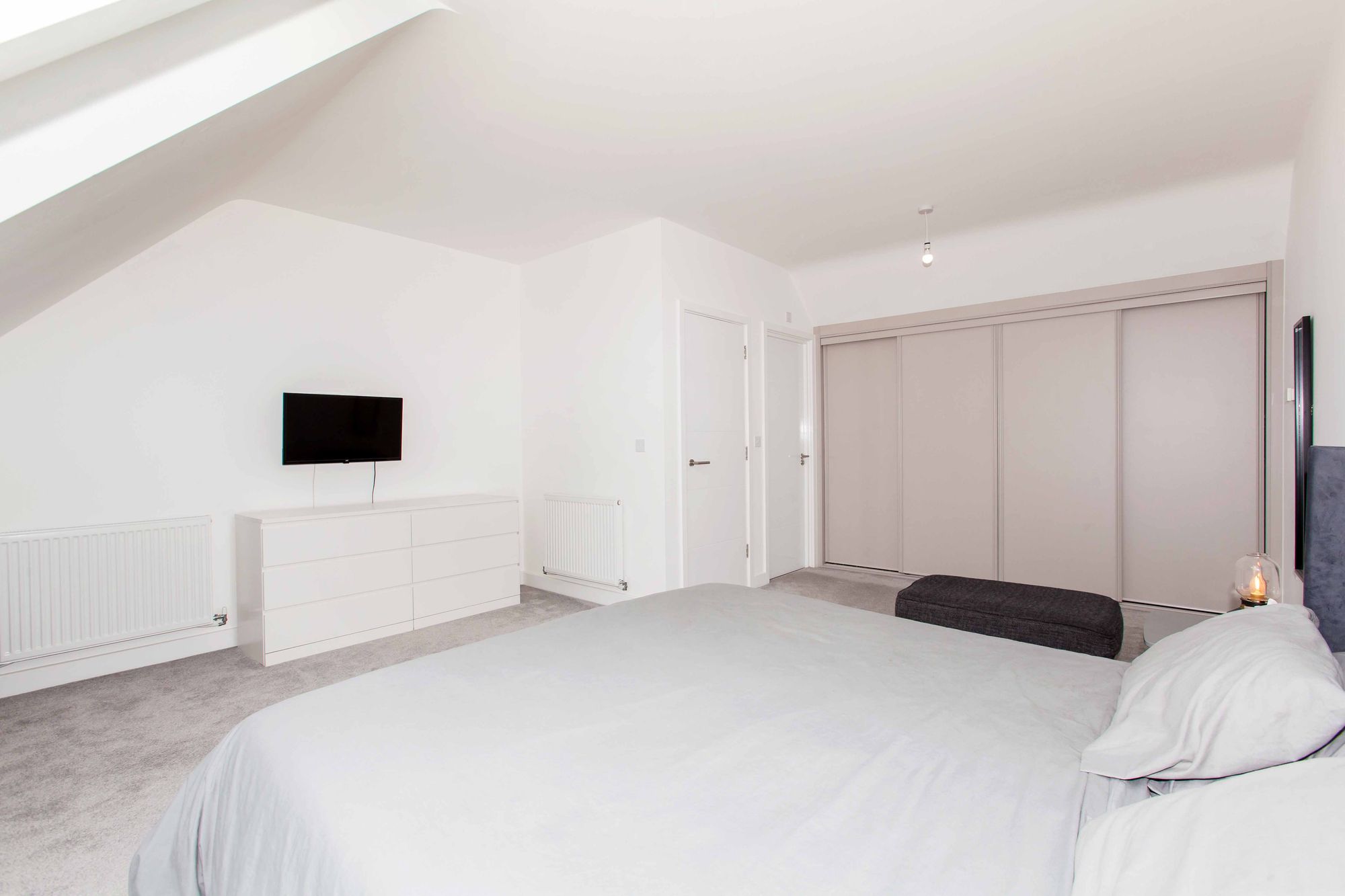 12PondHouseView35.jpg