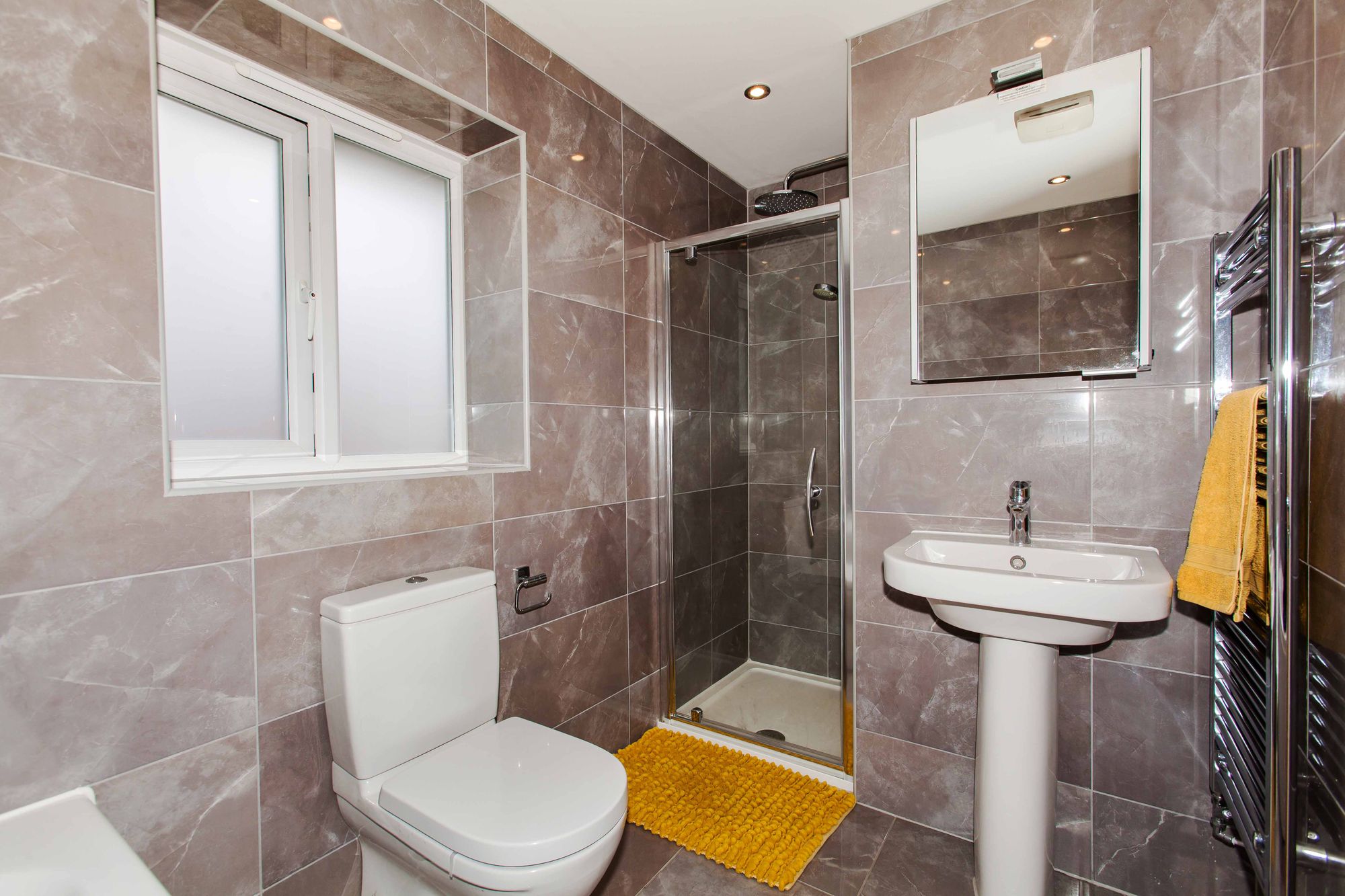 26HawkeBrookClose19.jpg