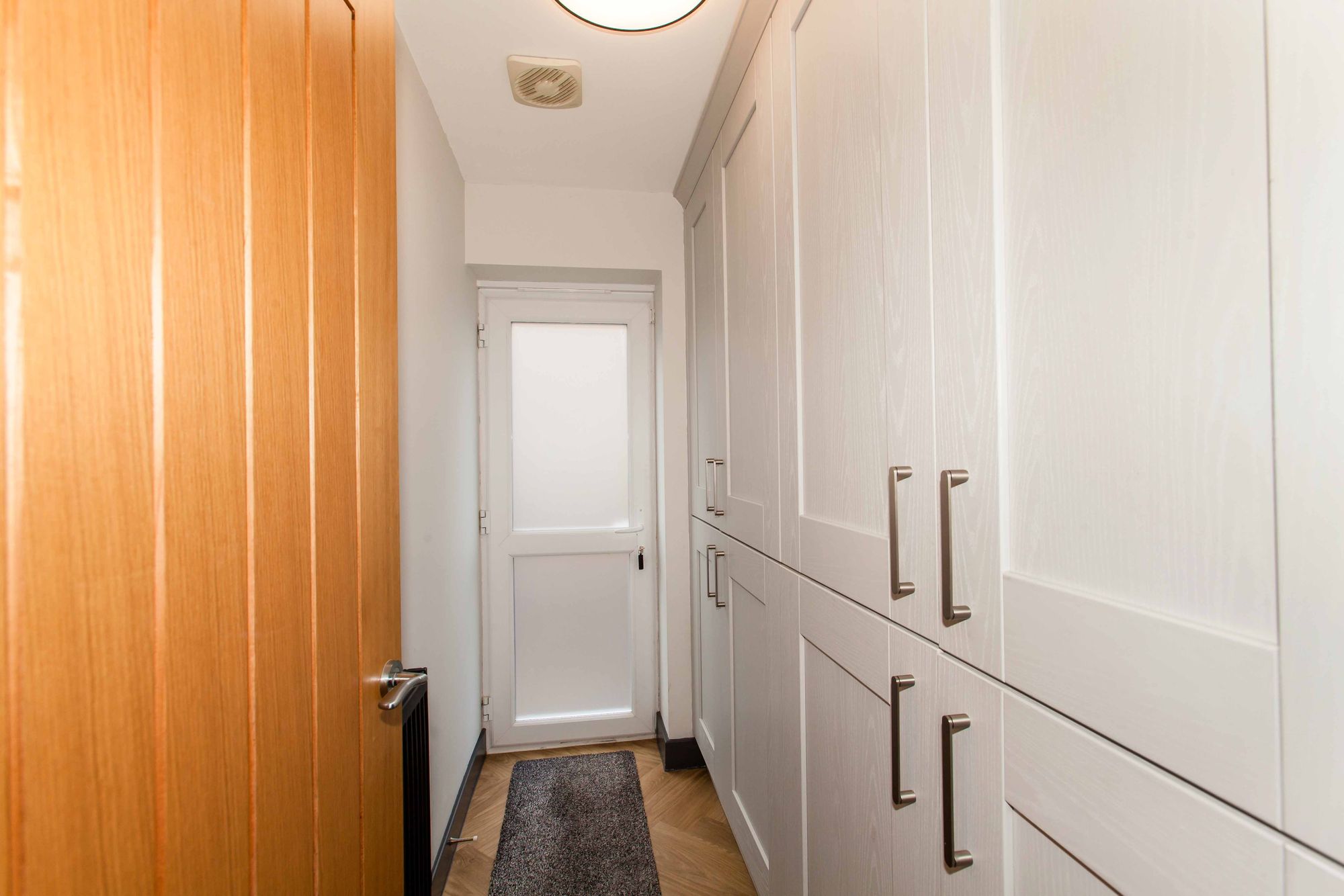 26HawkeBrookClose34.jpg