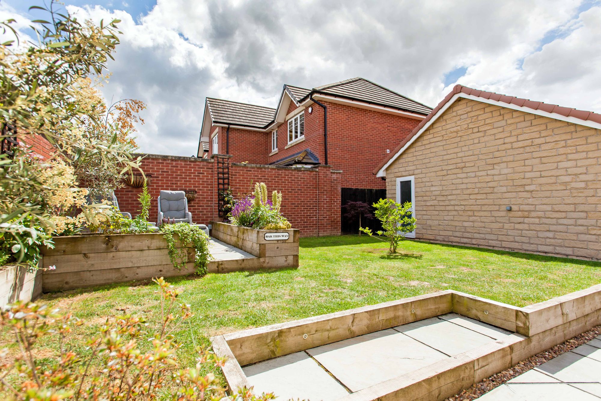 26HawkeBrookClose5.jpg