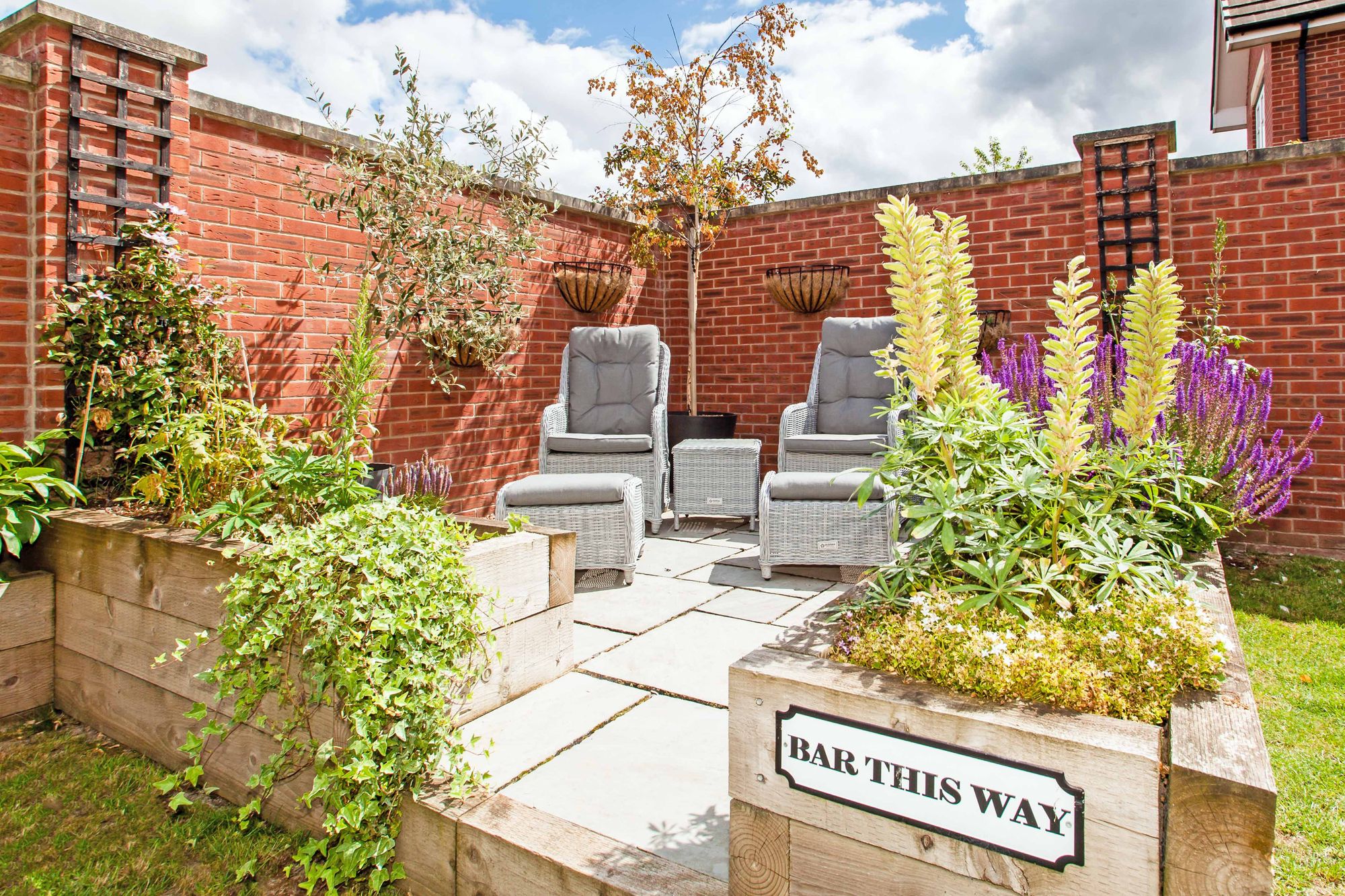 26HawkeBrookClose7.jpg