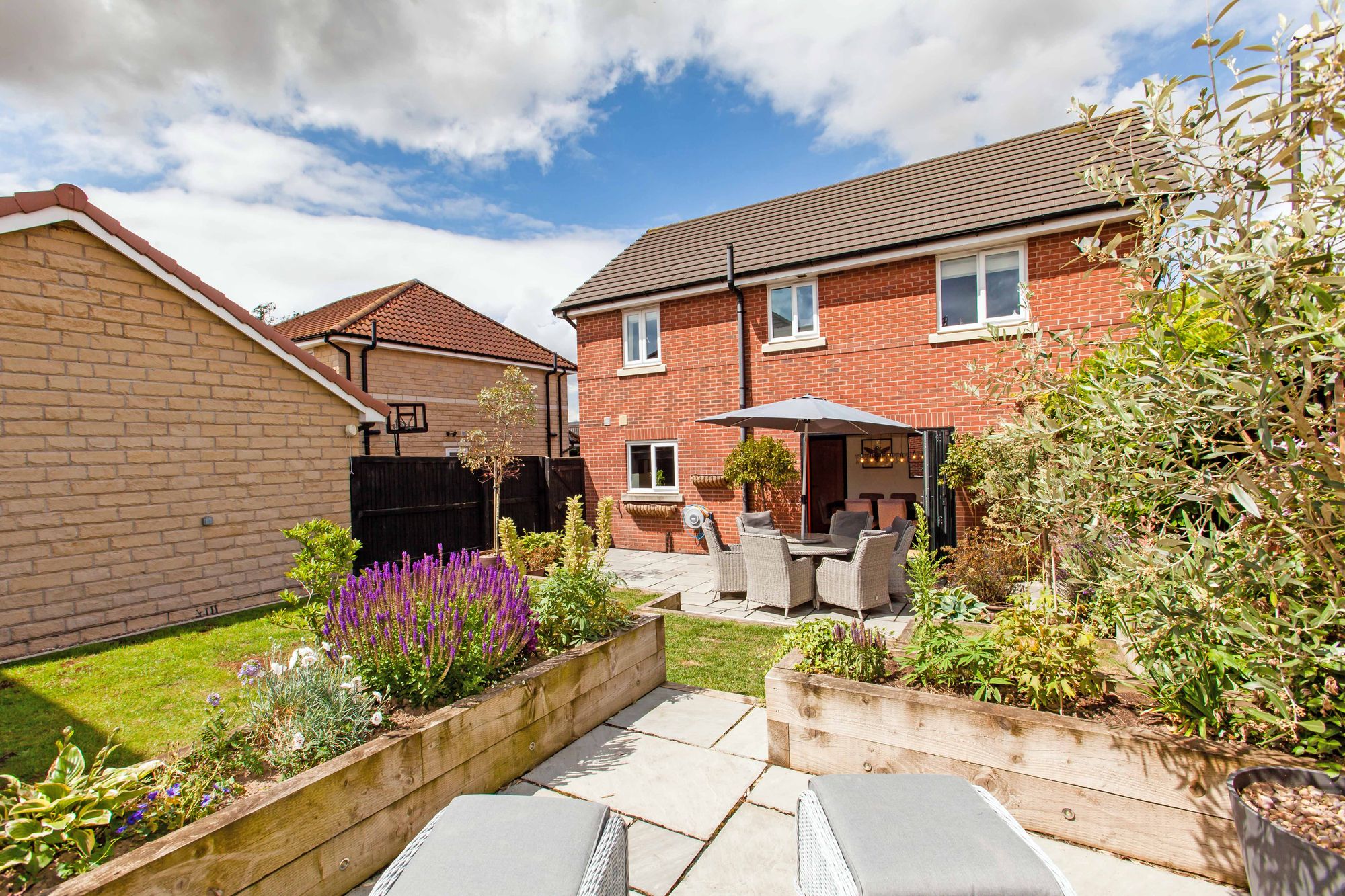 26HawkeBrookClose8.jpg