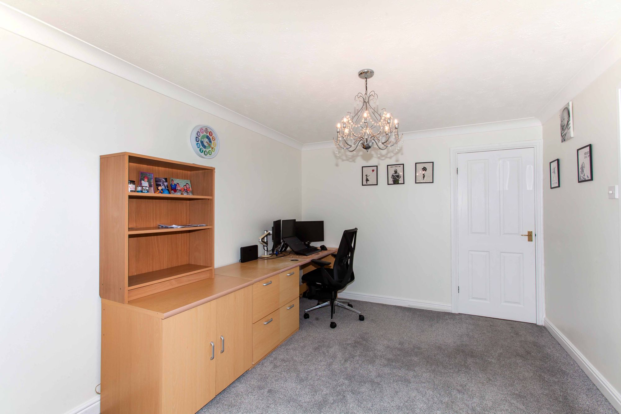 23ChatsworthClose15.jpg
