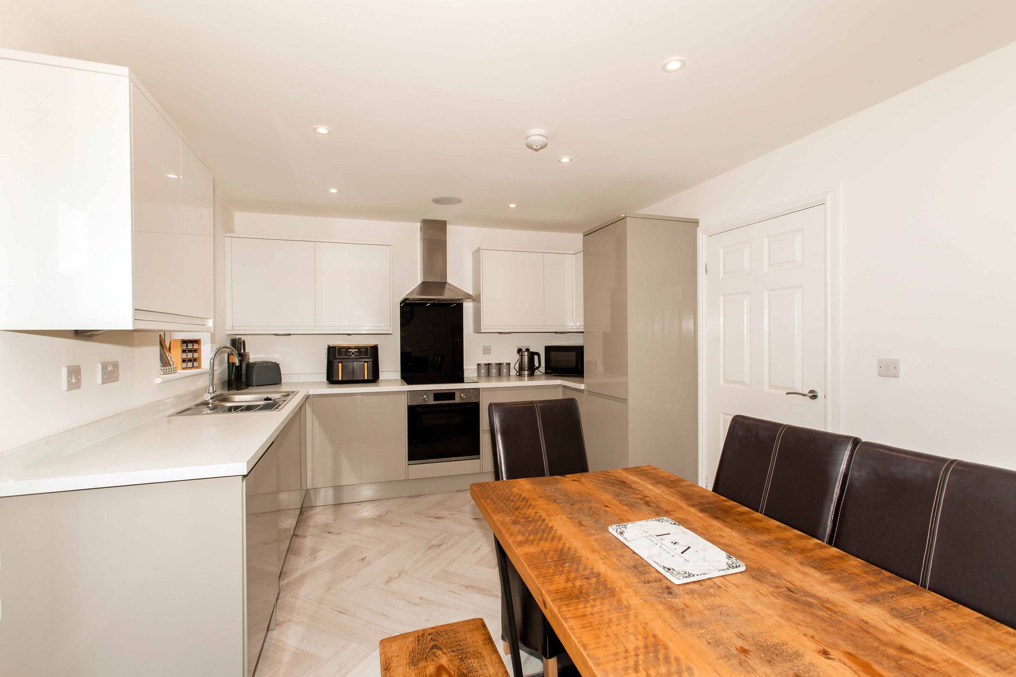 24MeadowsWalk22.jpg