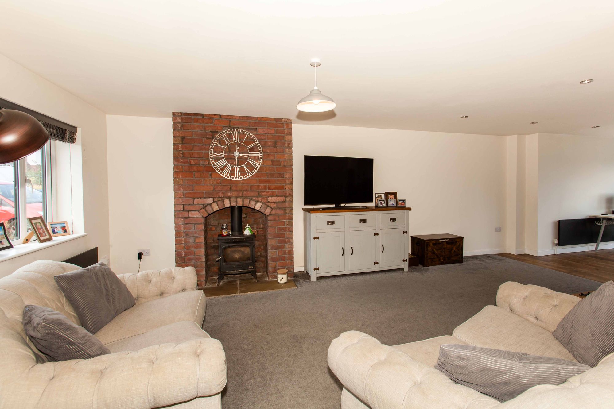 34QueenMaryRoad17.jpg