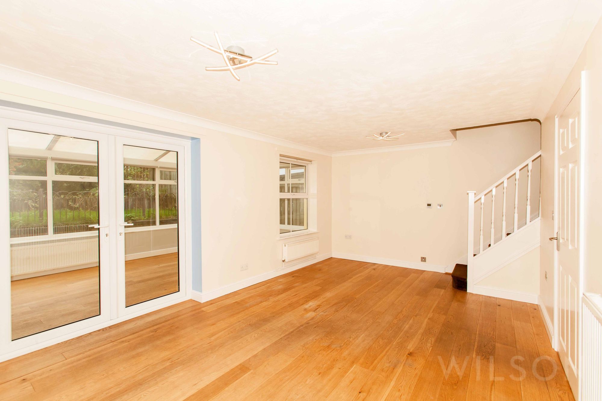 8KingfisherCourt5.jpg